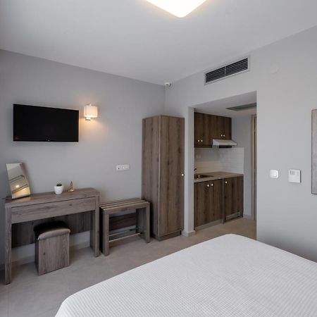 Golden Olympus Rooms Paralia Katerinis Exterior photo